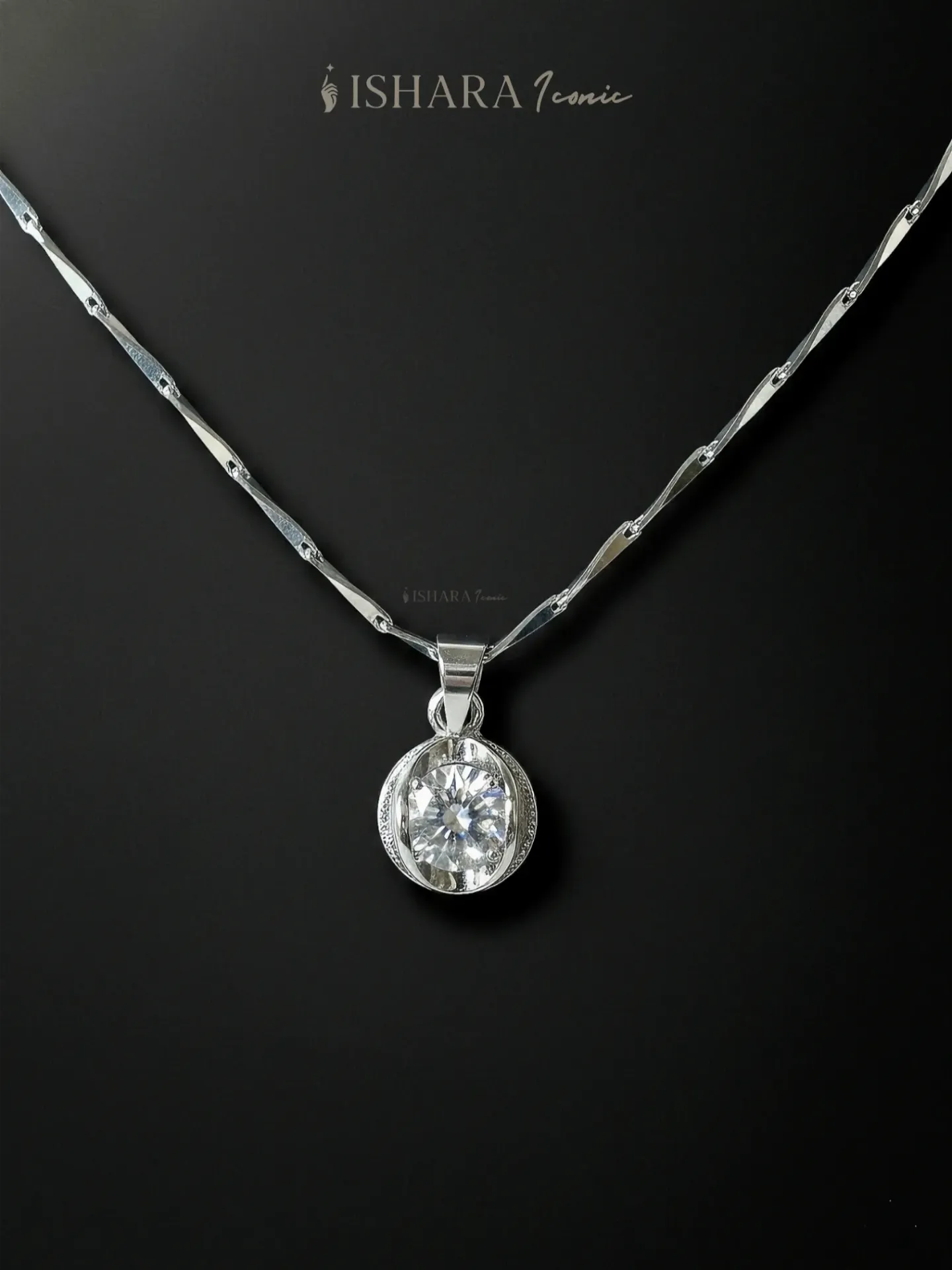 Classic Solitaire Pendant Necklace